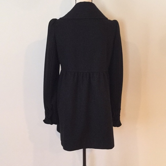 Black button ruffled front coat with side pockets - Picture 3 of 5